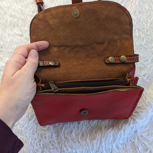 Patricia Nash Torri Red Leather Crossbody - Picture 12 of 12